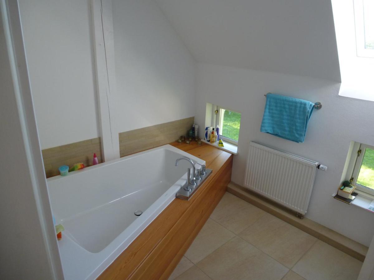 Traumhaftes Luxus-Ferienhaus Warnkenhagen  外观 照片