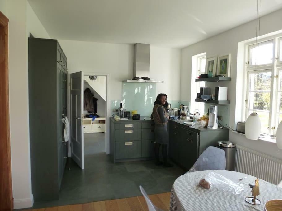 Traumhaftes Luxus-Ferienhaus Warnkenhagen  外观 照片