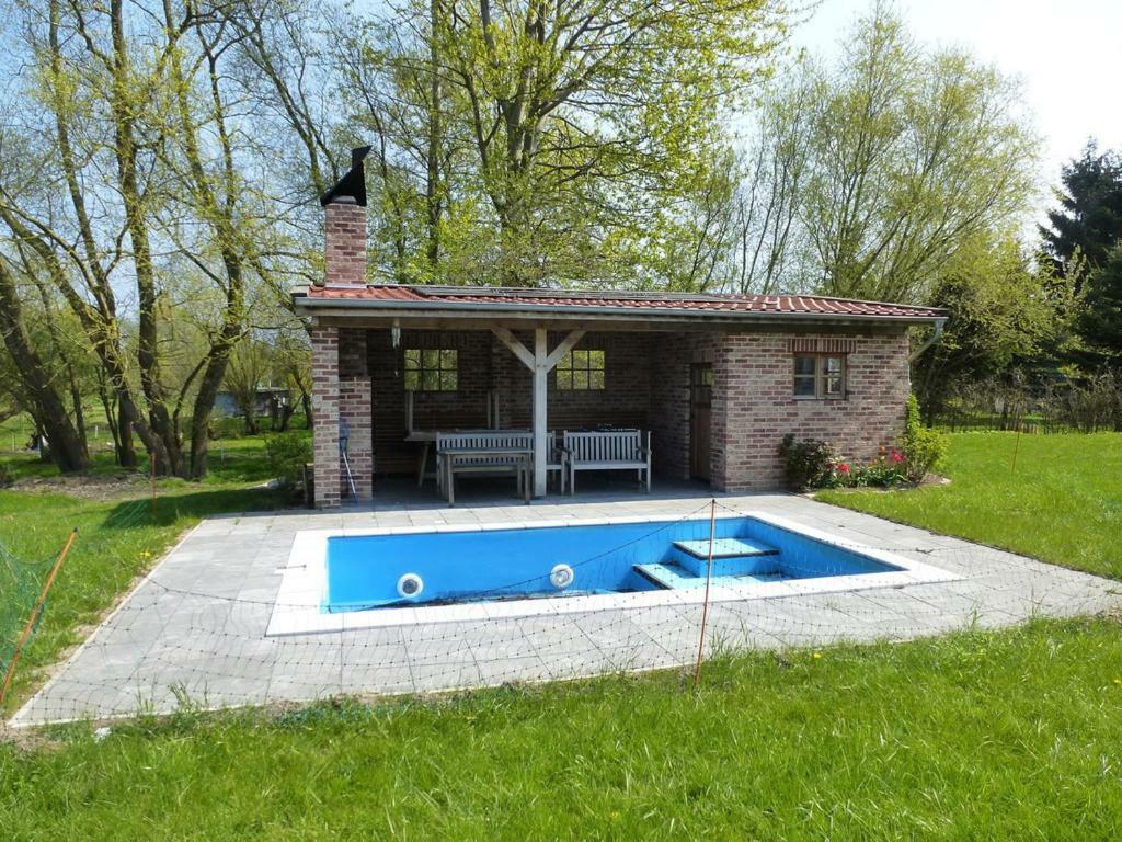 Traumhaftes Luxus-Ferienhaus Warnkenhagen  外观 照片