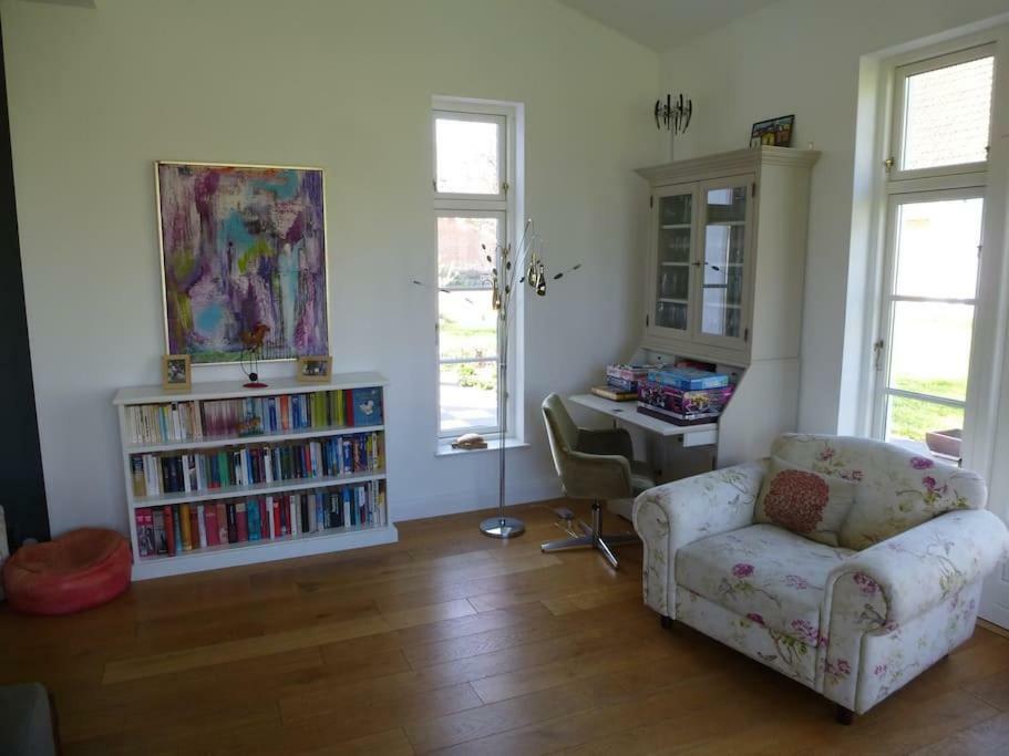 Traumhaftes Luxus-Ferienhaus Warnkenhagen  外观 照片